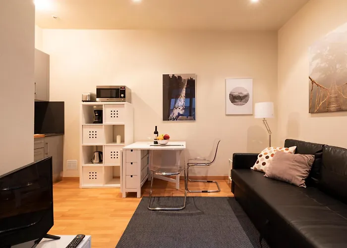 2762 - Ab Park Guell B-ii *